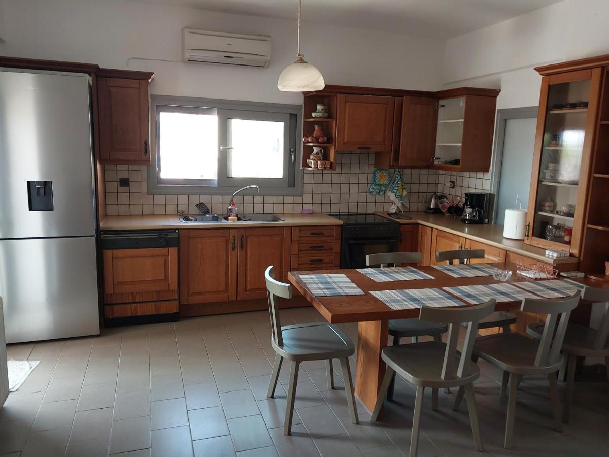 Passatempo Casa - 3 Bedroom Apartment Close To The Swimming Pool Gerani  Luaran gambar