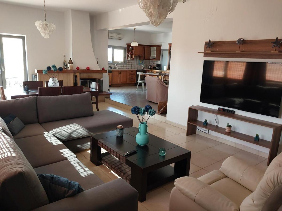 Passatempo Casa - 3 Bedroom Apartment Close To The Swimming Pool Gerani  Luaran gambar